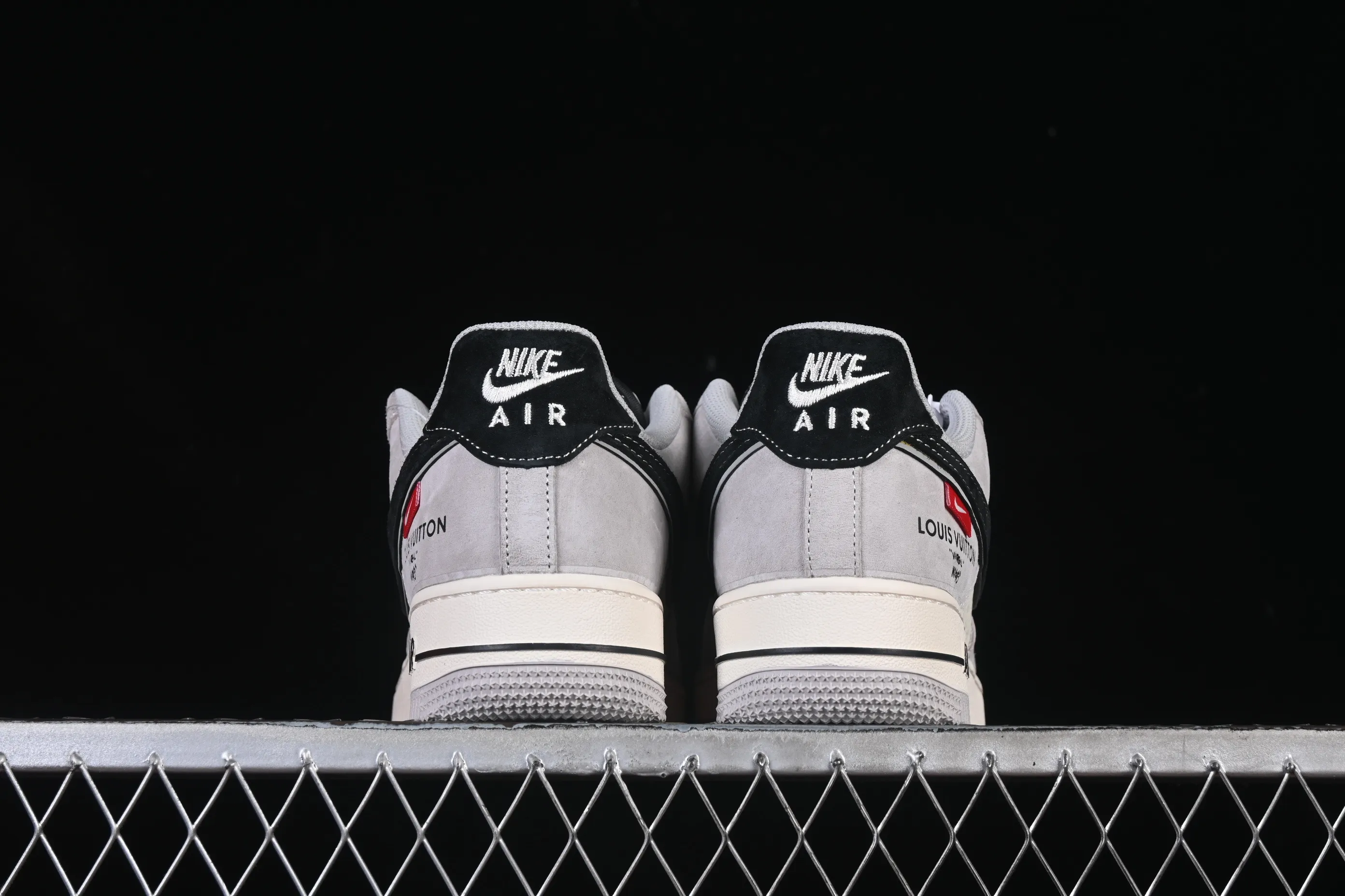 All categories Nk Air Force 1 Air Force series Nk Air Force 1 Low Air Force low top Nike Air Force 1'07 Low LV joint pig eight meters gray black Air Force 1 low top casual sneakers MZ9588-810
